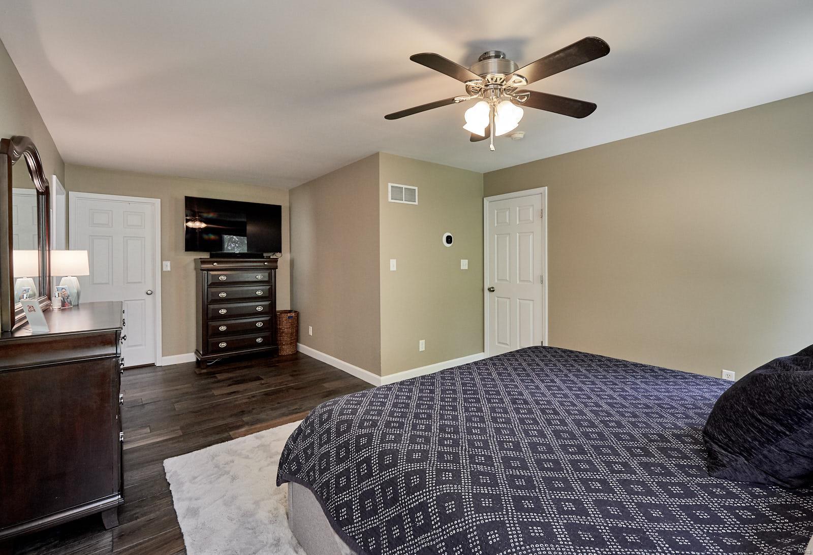 1277 Arbor Bluff Circle Ballwin, MO 63021 - Photo 18 of 37