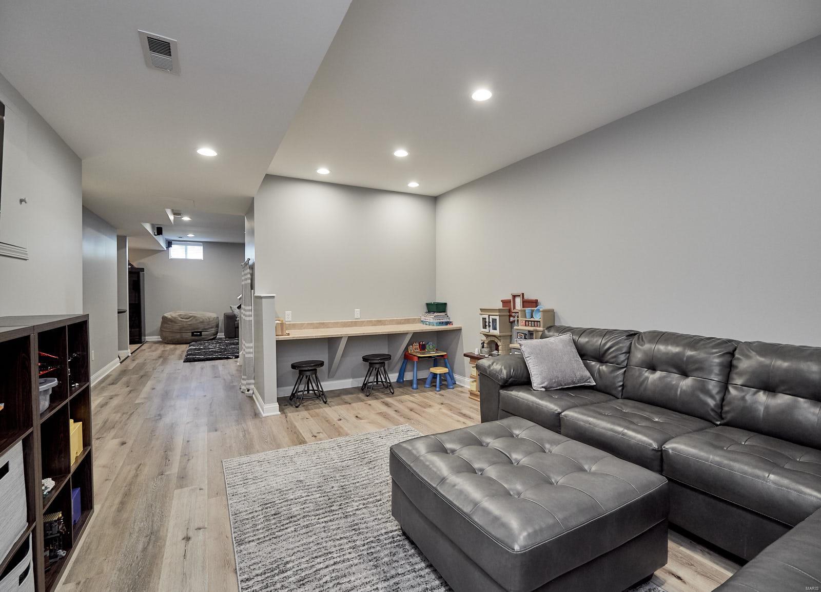 1277 Arbor Bluff Circle Ballwin, MO 63021 - Photo 32 of 37