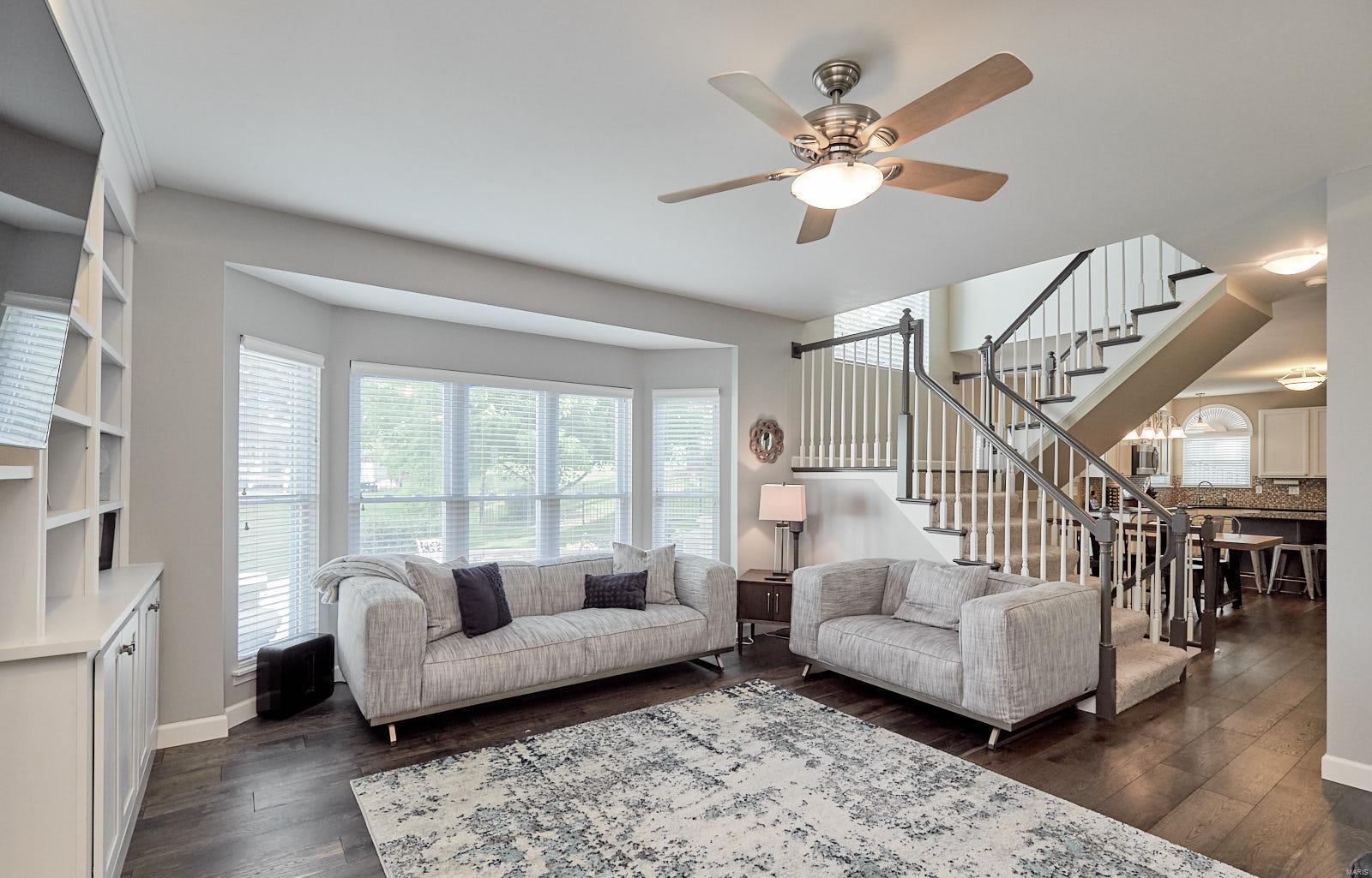 1277 Arbor Bluff Circle Ballwin, MO 63021 - Photo 8 of 37