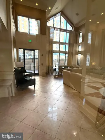 $3,100 | 3830 9th Street North, Unit 709W, Arlington, VA 22203