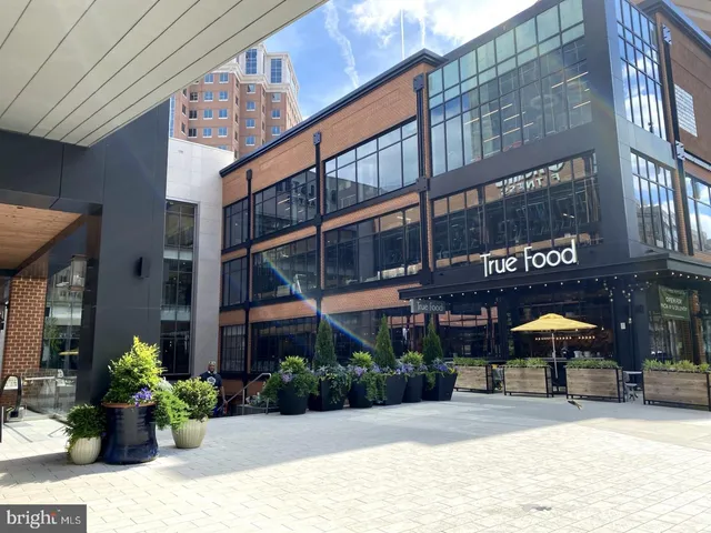 $3,100 | 3830 9th Street North, Unit 709W, Arlington, VA 22203