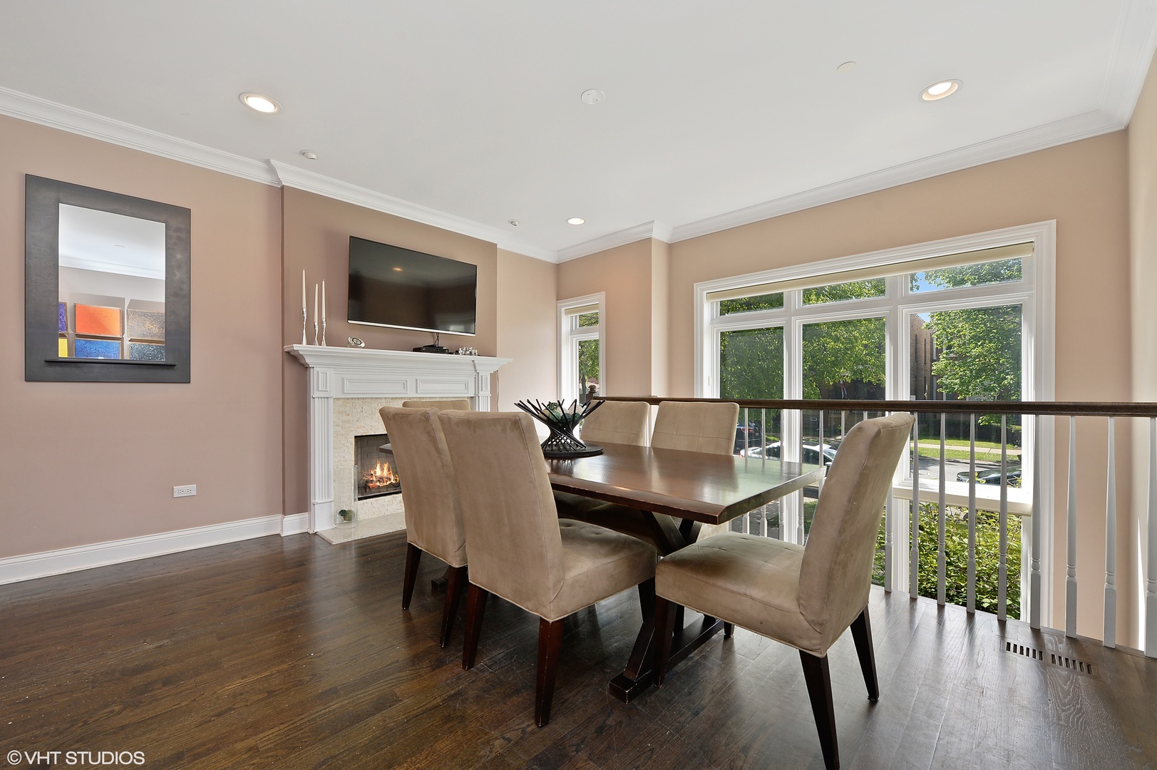 2210 West Addison Street, Unit 1 Chicago, IL 60618 - Photo 3 of 15