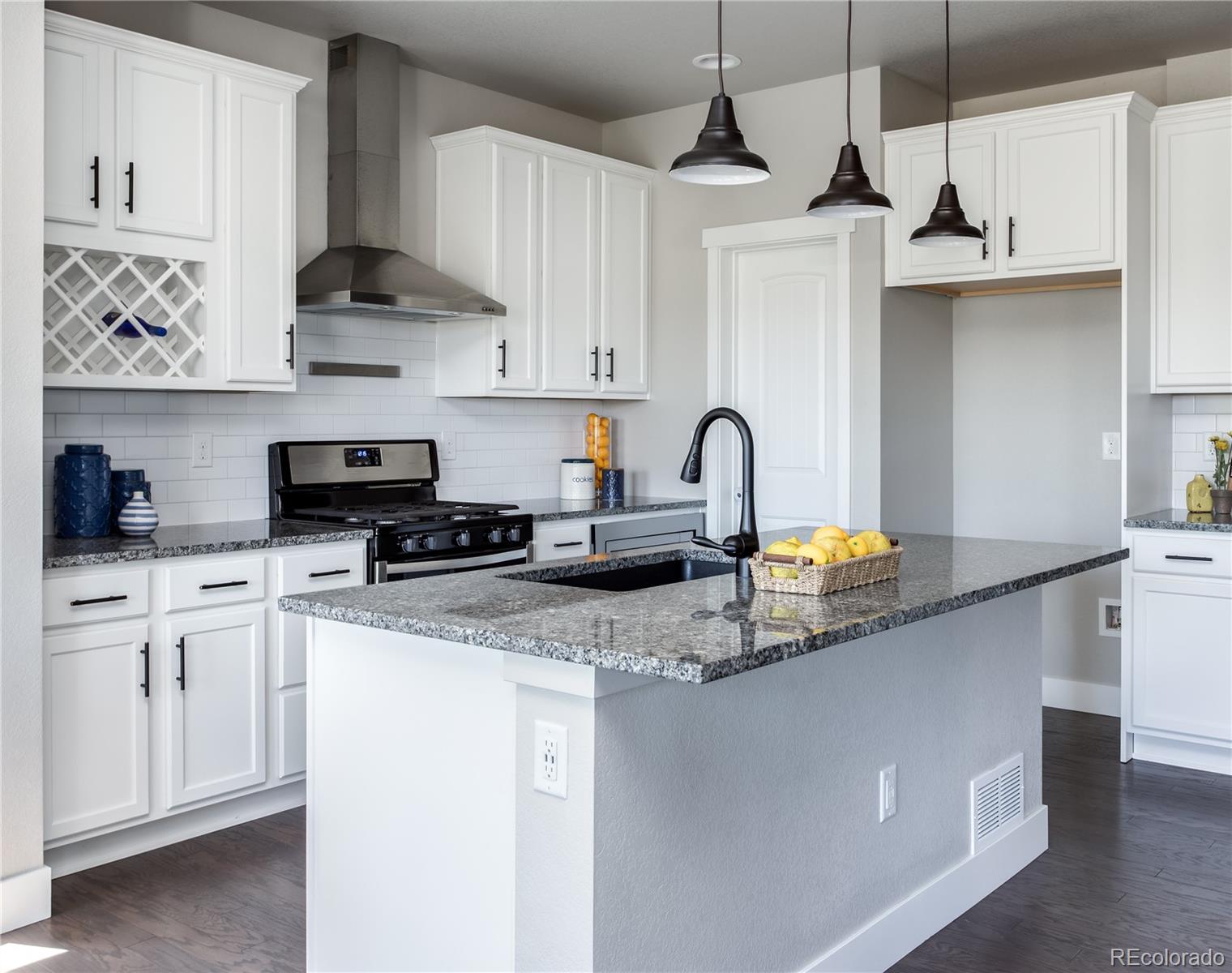 6680 Canosa Street Denver, CO 80221 - Photo 5 of 28