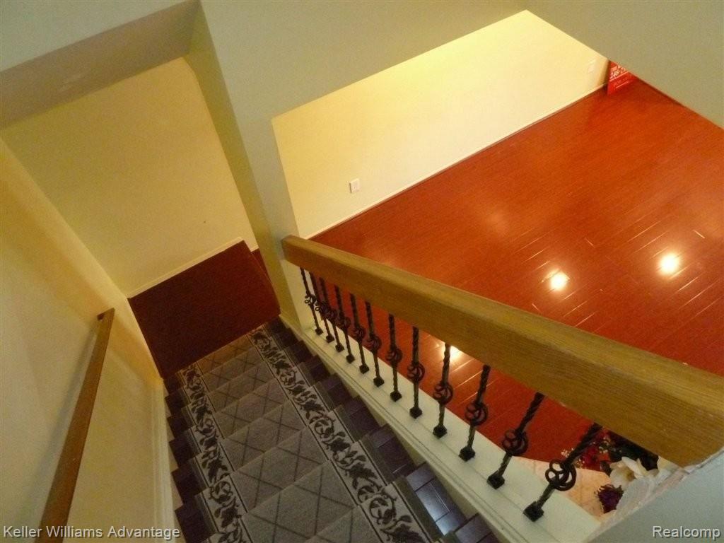 39964 Crosswinds Road Novi, MI 48375 - Photo 27 of 29 Stairway-Living Room.jpg