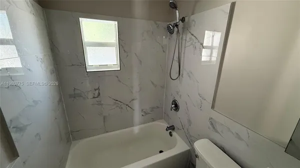 $1,090,000 | 220 Northwest 12th Street, Pompano Beach, FL 33060