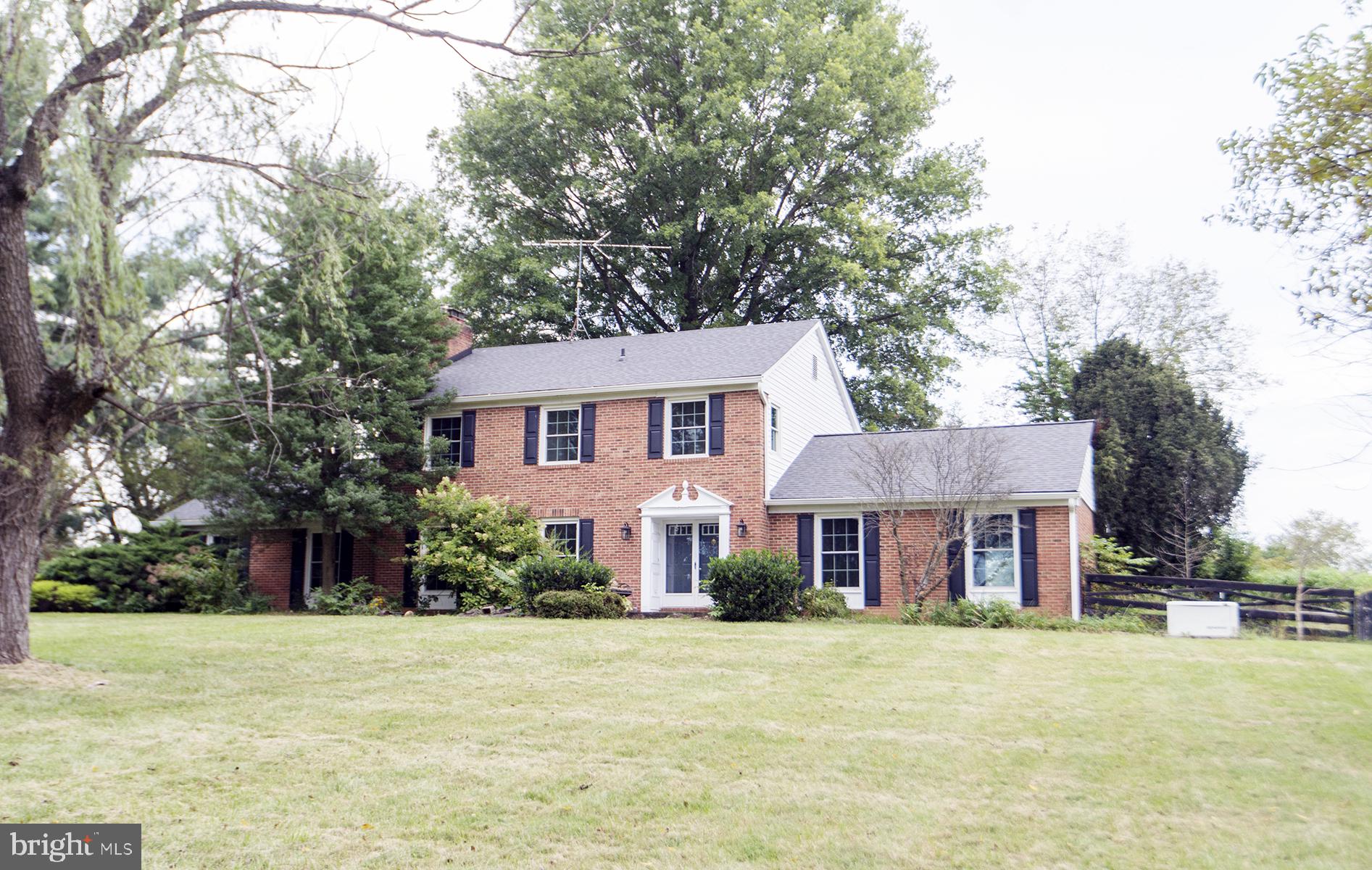 18780 Lincoln Road Hamilton, VA 20158 - Photo 3 of 80 Lovely Brick Colonial