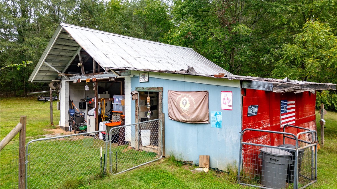 412 Simms School Road Central, SC 29630 - Photo 41 of 43