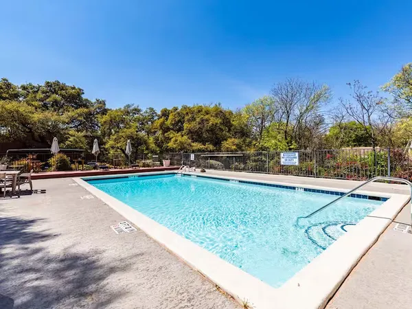 $2,195 | 743 East Oltorf Street, Unit 201, Austin, TX 78704