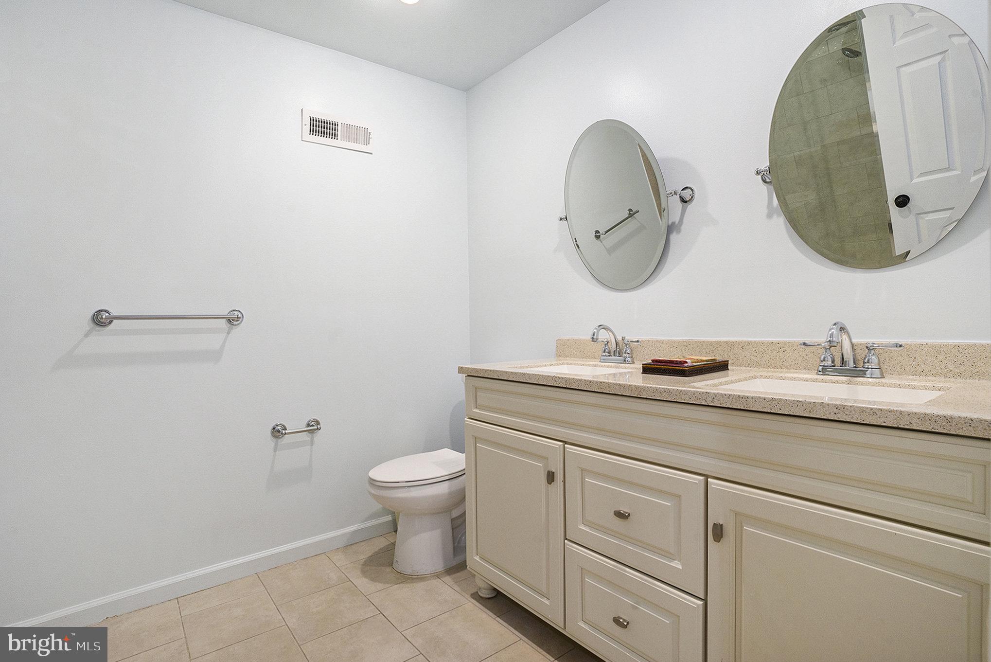 1875 Lippincott Road Huntingdon Valley, PA 19006 - Photo 31 of 46