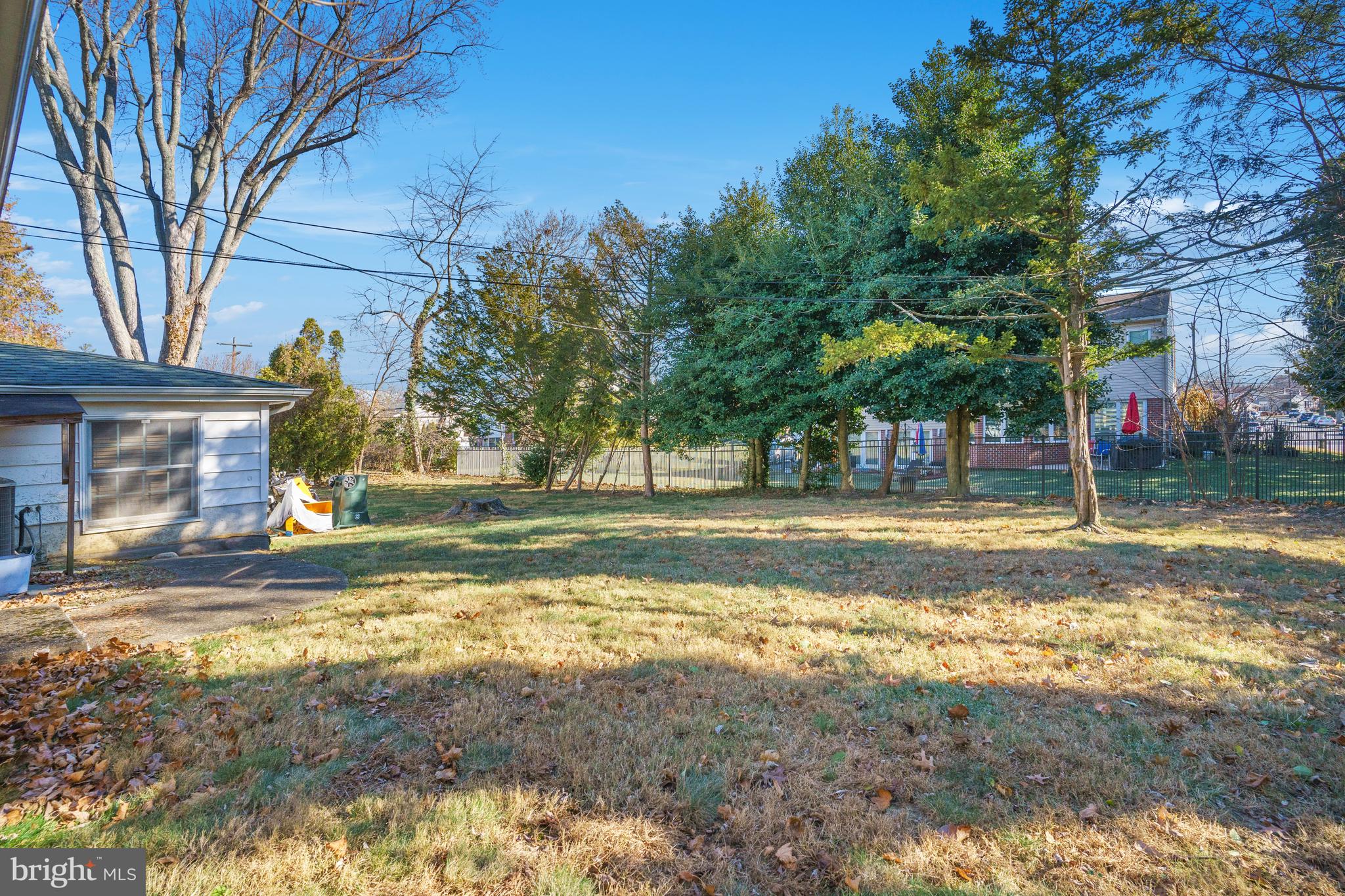 1875 Lippincott Road Huntingdon Valley, PA 19006 - Photo 42 of 46