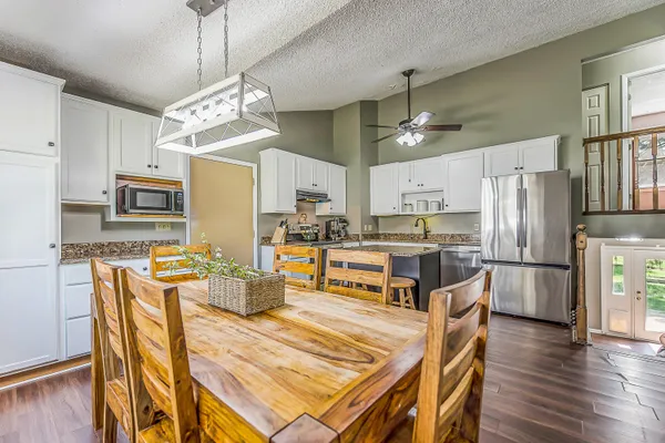 $285,000 | 308 Oak Tree Drive, Clinton, MI 49236