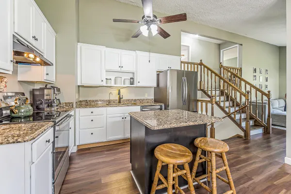 $285,000 | 308 Oak Tree Drive, Clinton, MI 49236