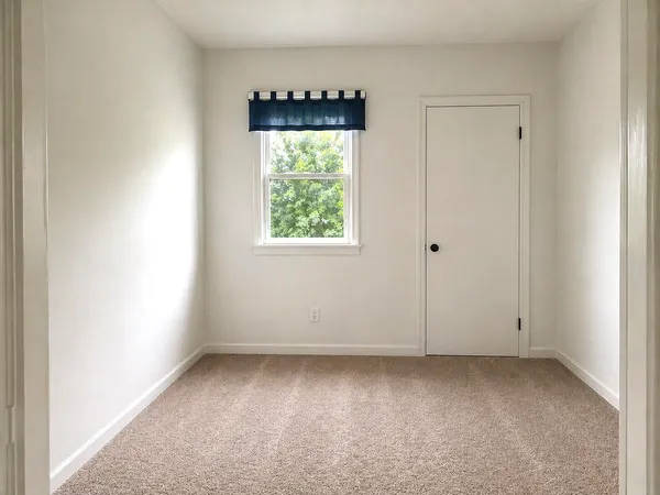 $285,000 | 308 Oak Tree Drive, Clinton, MI 49236