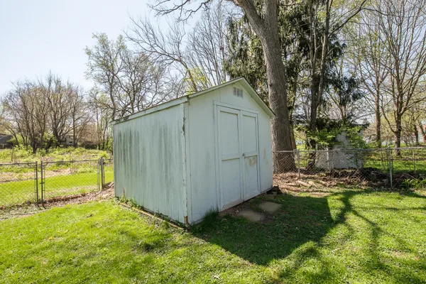 $285,000 | 308 Oak Tree Drive, Clinton, MI 49236