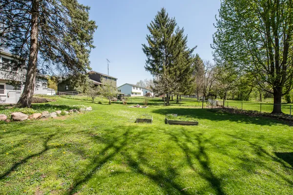 $285,000 | 308 Oak Tree Drive, Clinton, MI 49236