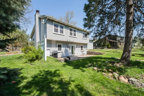 $285,000 | 308 Oak Tree Drive, Clinton, MI 49236