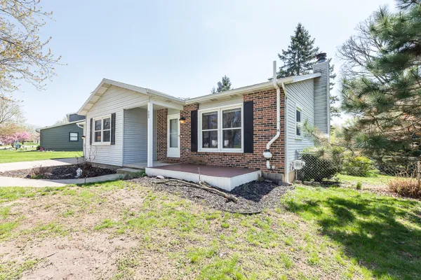 $285,000 | 308 Oak Tree Drive, Clinton, MI 49236