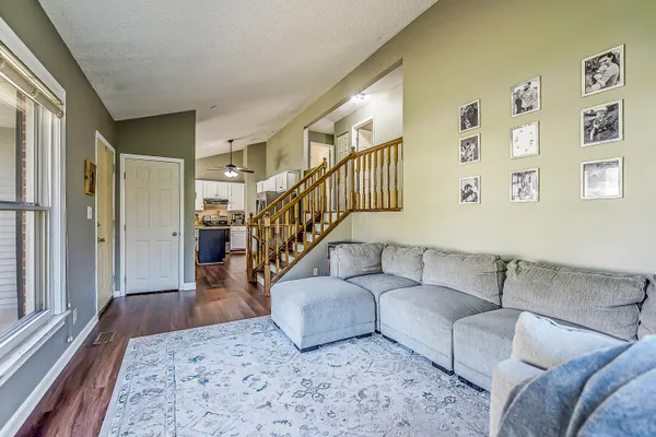$285,000 | 308 Oak Tree Drive, Clinton, MI 49236
