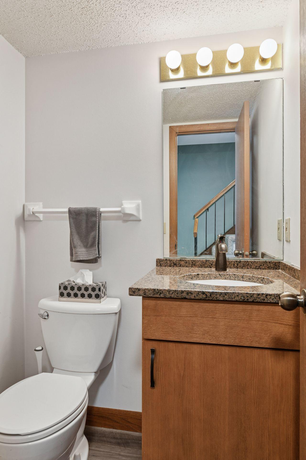 7307 Amber Lane Eden Prairie, MN 55346 - Photo 11 of 19