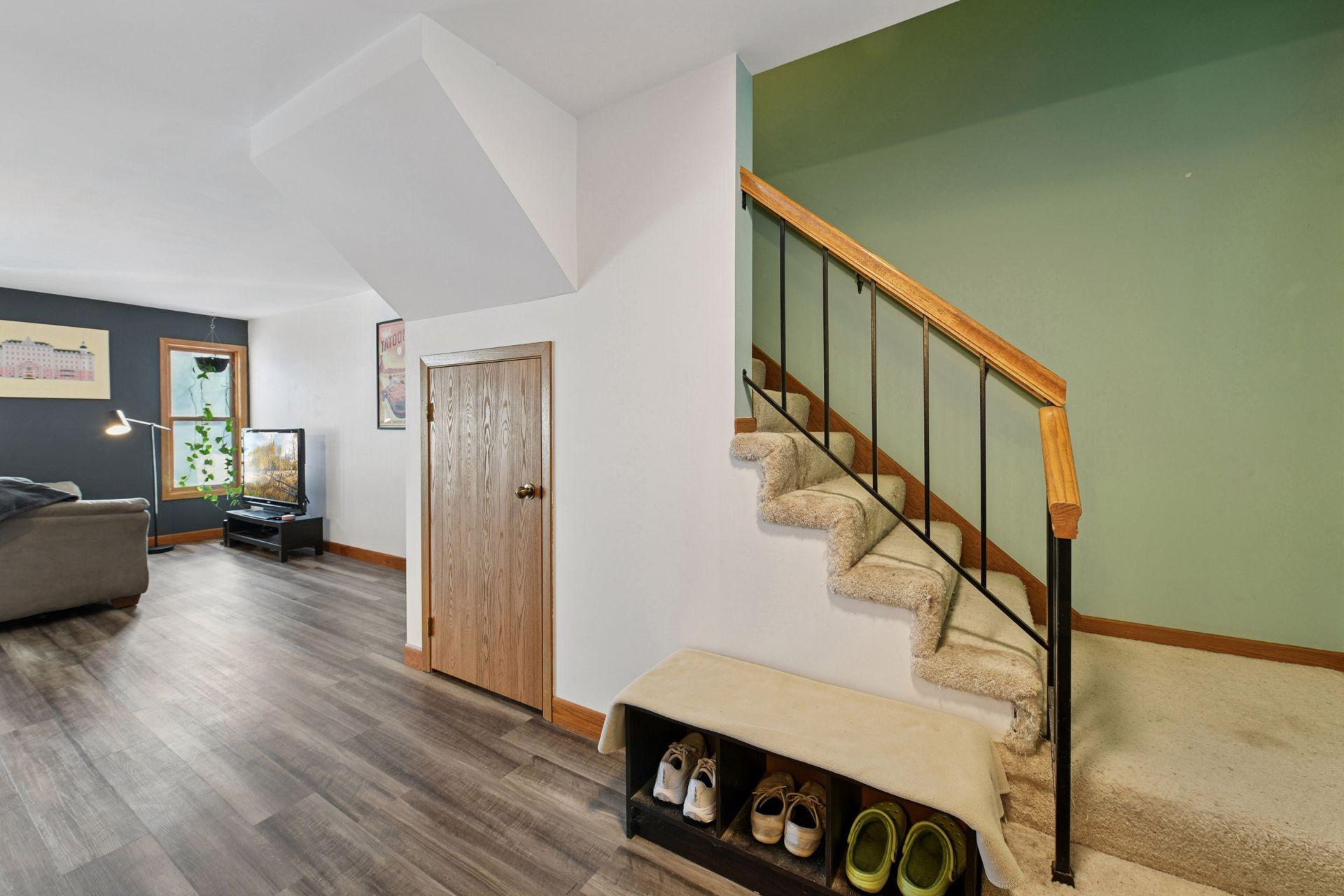 7307 Amber Lane Eden Prairie, MN 55346 - Photo 13 of 19