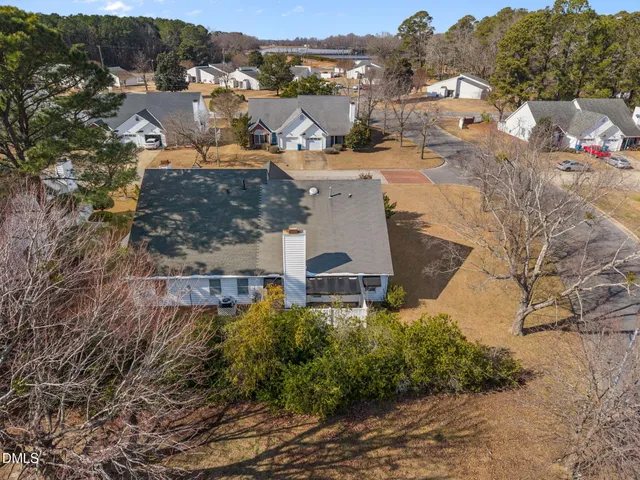 $1,300 | 101 Fairwoods Court, Dunn, NC 28334