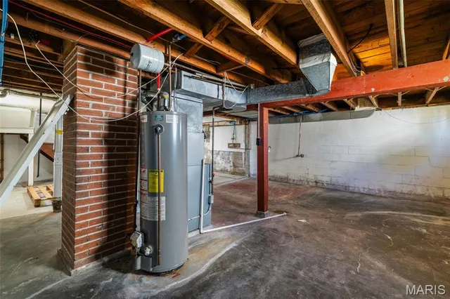 $130,000 | 3548 St Genevieve Lane, St. Ann, MO 63074