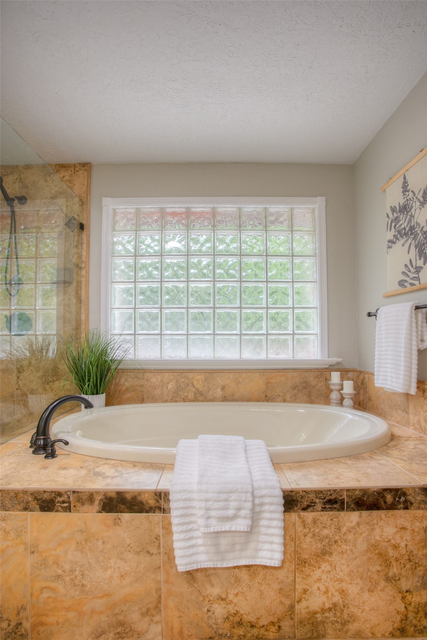 6016 Teas Nursery Road Conroe, TX 77304 - Photo 28 of 50 Relaxing jetted tub in primary ensuite bath.