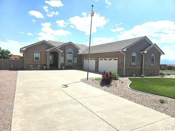 $729,900 | 438 South Arriba Drive, Pueblo West, CO 81007