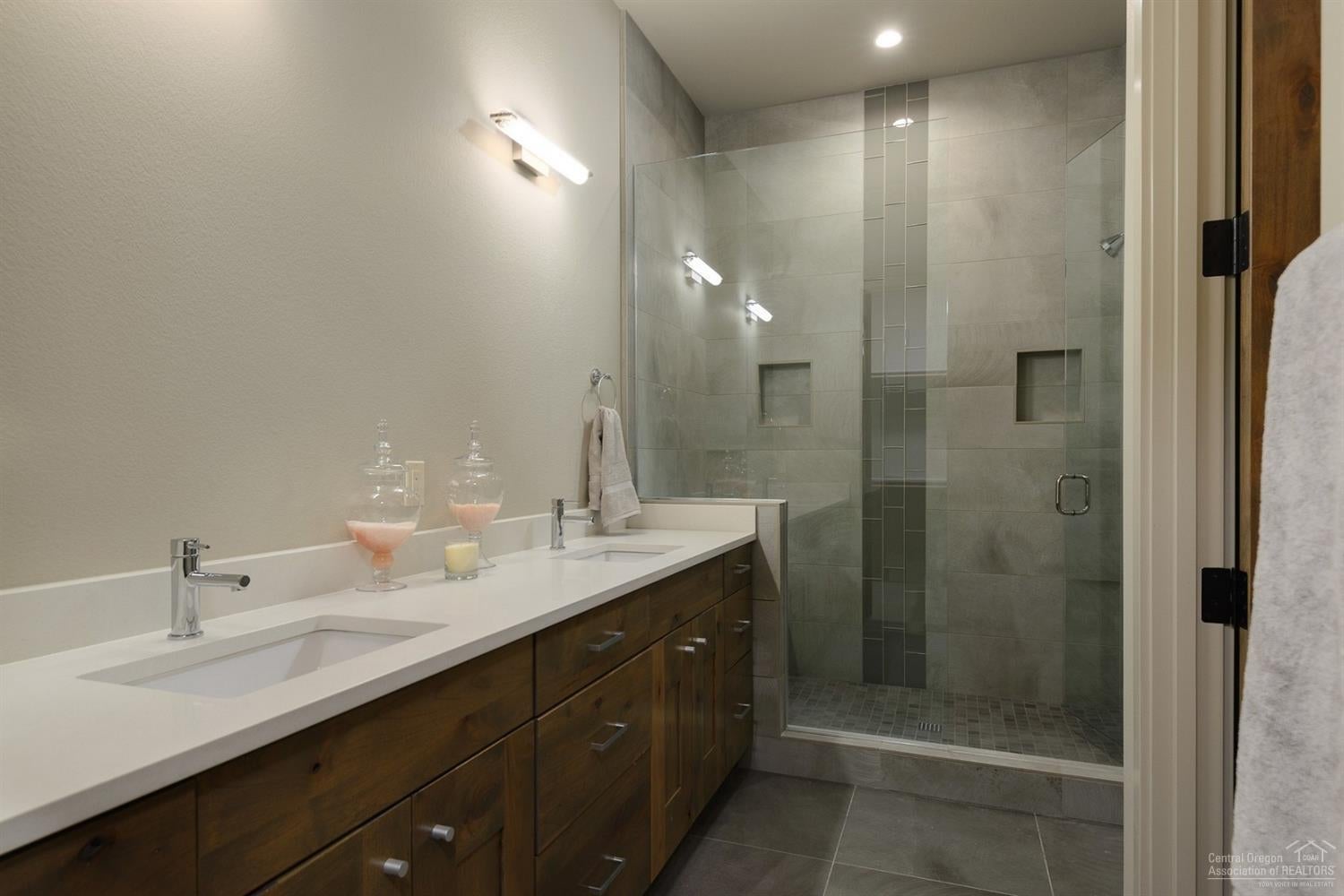 60436 Kangaroo Loop Bend, OR 97702 - Photo 12 of 24 Additional Photo