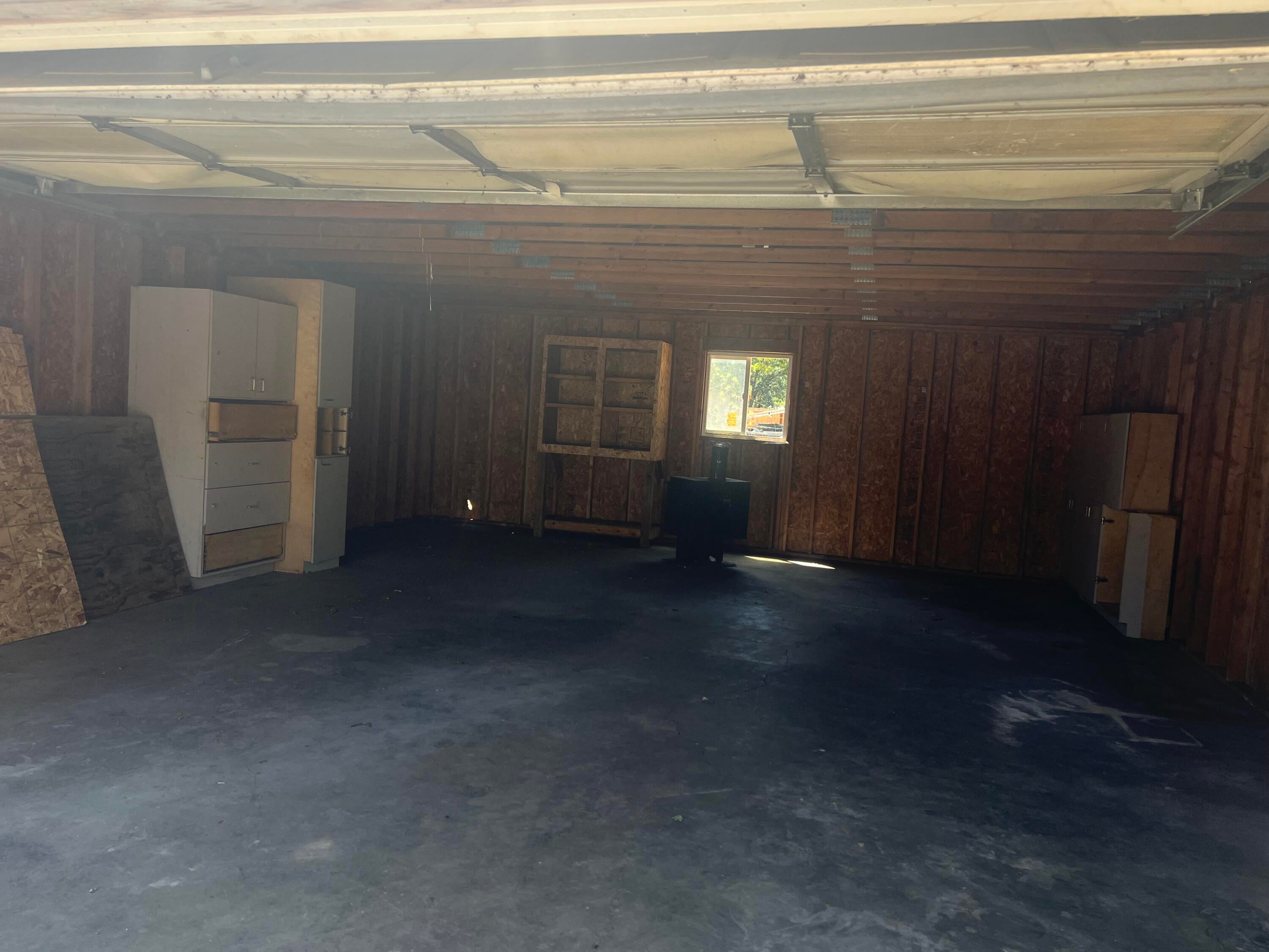 685 West Gregory Road Central Point, OR 97502 - Photo 5 of 8 greg pic 6