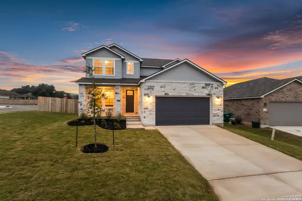 $427,990 | 7230 Walkers Loop, Live Oak, TX 78233