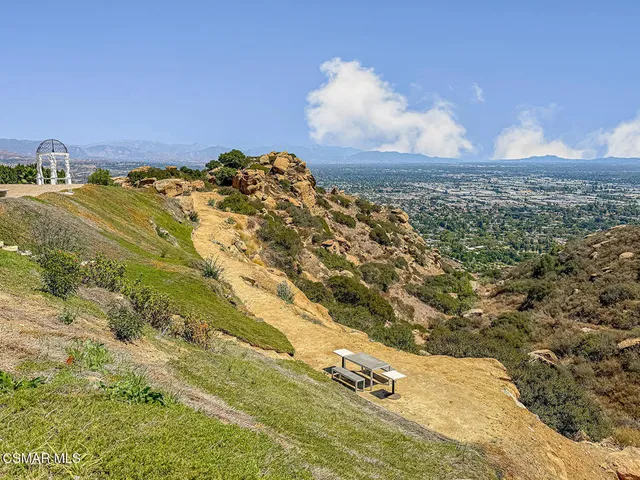 $6,400,000 | 10200 Lilac Lane, Chatsworth, CA 93063