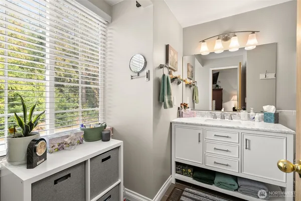 $595,000 | 17502 51st St Court East, Lake Tapps, WA 98391