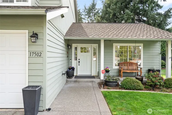 $595,000 | 17502 51st St Court East, Lake Tapps, WA 98391