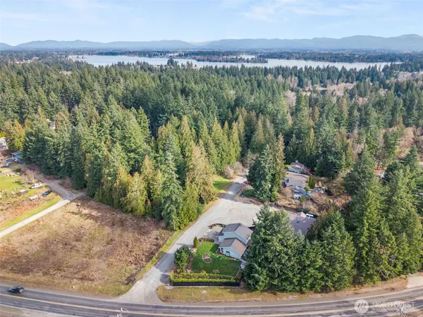 $595,000 | 17502 51st St Court East, Lake Tapps, WA 98391