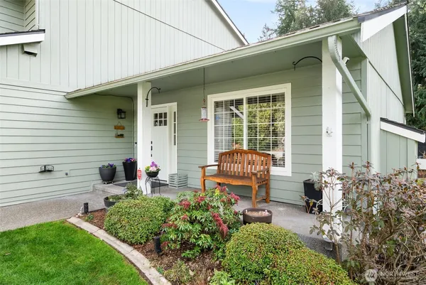 $595,000 | 17502 51st St Court East, Lake Tapps, WA 98391