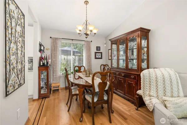 $595,000 | 17502 51st St Court East, Lake Tapps, WA 98391