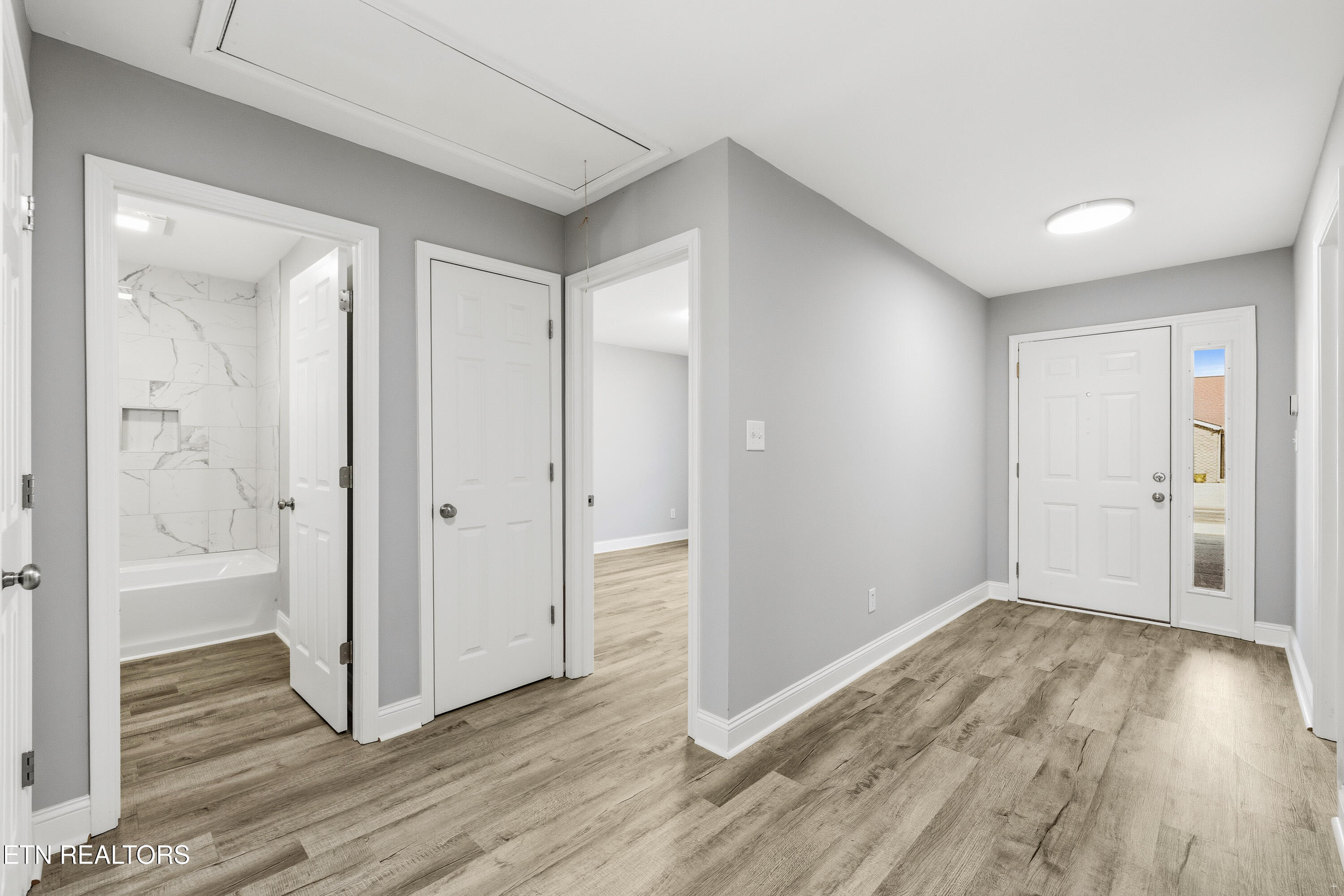 10020 Gate Post Way Knoxville, TN 37931 - Photo 13 of 19 Entry Hall way