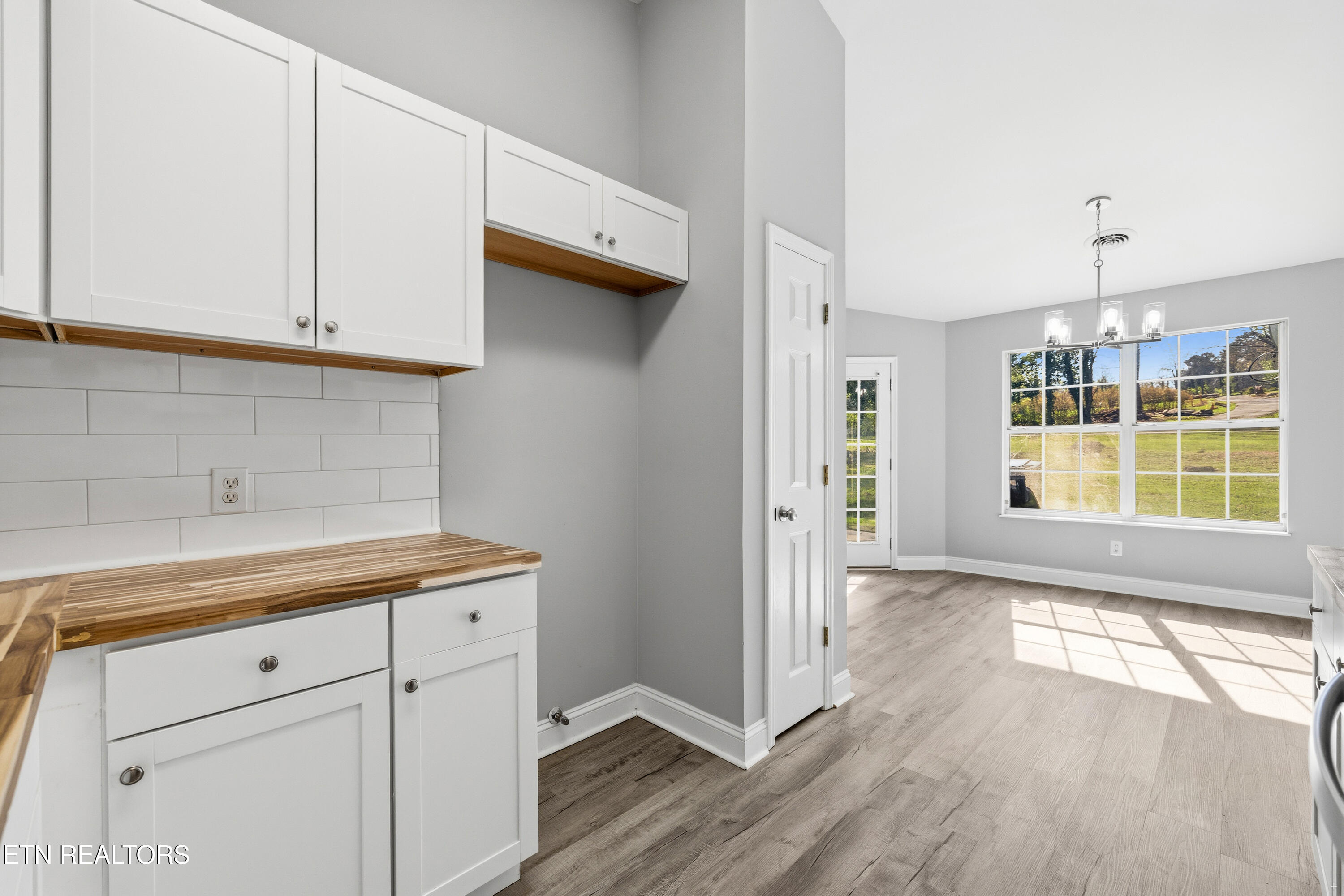 10020 Gate Post Way Knoxville, TN 37931 - Photo 3 of 19 Kitchen view 2