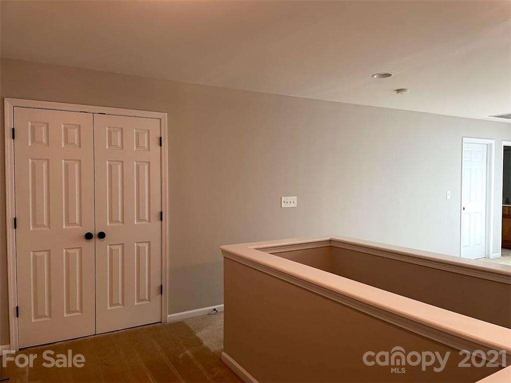 261 Garnet Court Fort Mill, SC 29708 - Photo 14 of 33 a utility room with dryer and washer
