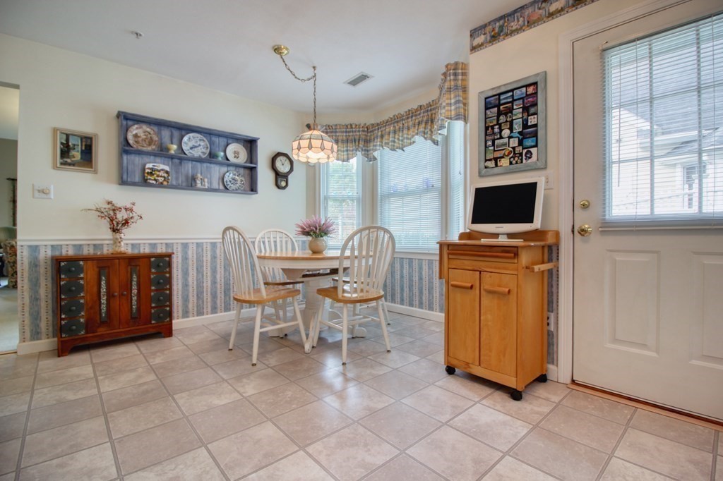 23 Pintail Road, Unit 23 Walpole, MA 02081 - Photo 11 of 42 Gallery Image 11