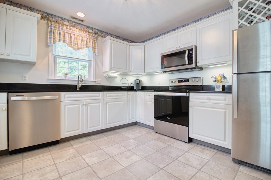 23 Pintail Road, Unit 23 Walpole, MA 02081 - Photo 13 of 42 Gallery Image 13