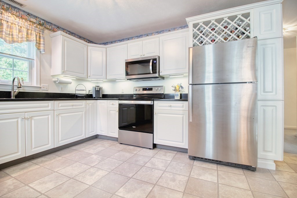 23 Pintail Road, Unit 23 Walpole, MA 02081 - Photo 14 of 42 Gallery Image 14