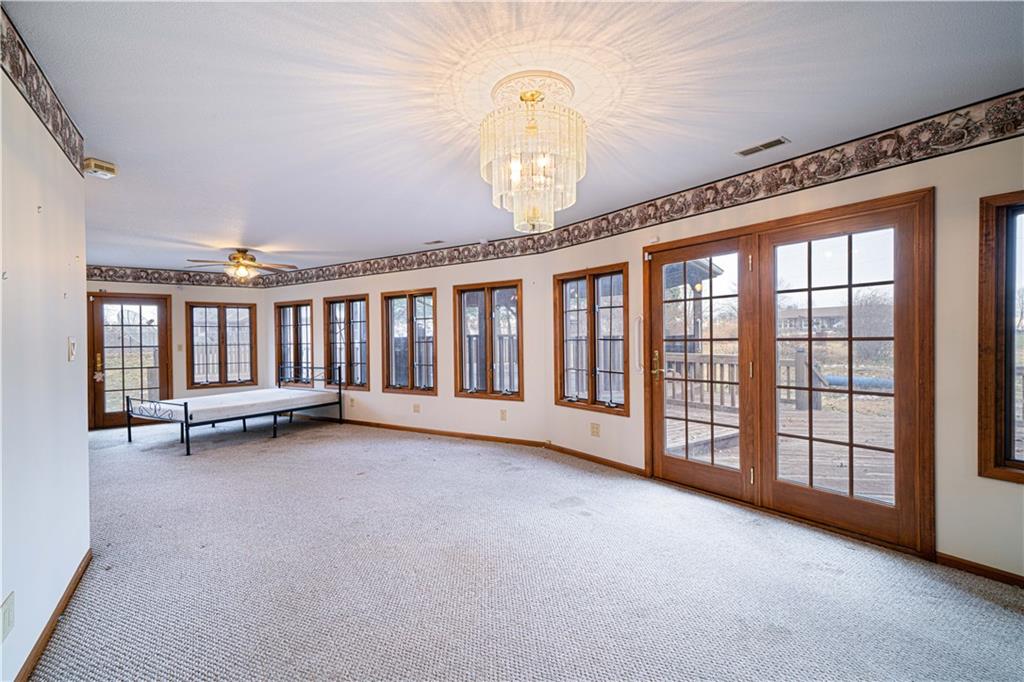 1402 Southeast Moore Road St. Joseph, MO 64504 - Photo 16 of 45