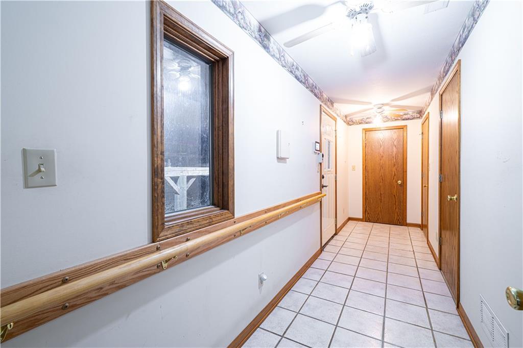 1402 Southeast Moore Road St. Joseph, MO 64504 - Photo 21 of 45