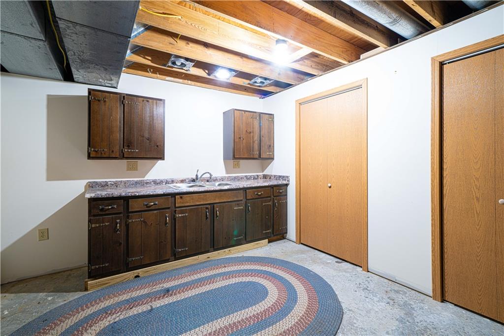 1402 Southeast Moore Road St. Joseph, MO 64504 - Photo 23 of 45