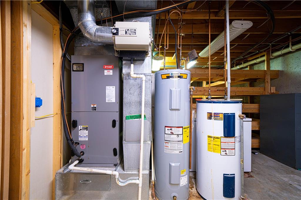 1402 Southeast Moore Road St. Joseph, MO 64504 - Photo 24 of 45