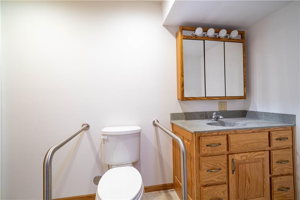 1402 Southeast Moore Road St. Joseph, MO 64504 - Photo 25 of 45