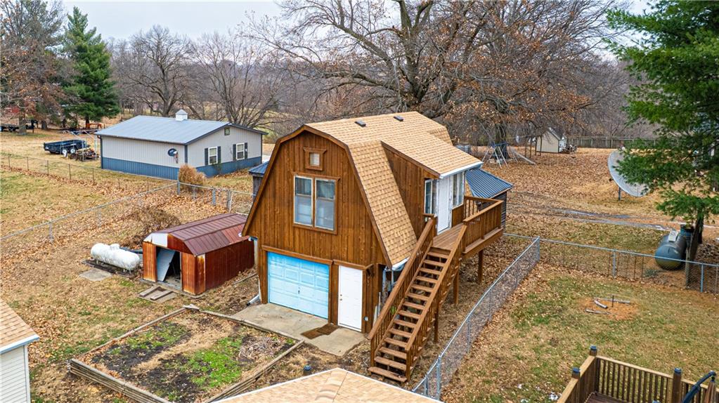 1402 Southeast Moore Road St. Joseph, MO 64504 - Photo 39 of 45