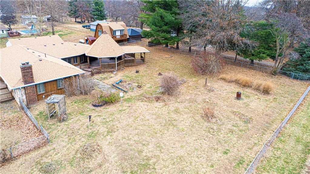 1402 Southeast Moore Road St. Joseph, MO 64504 - Photo 40 of 45